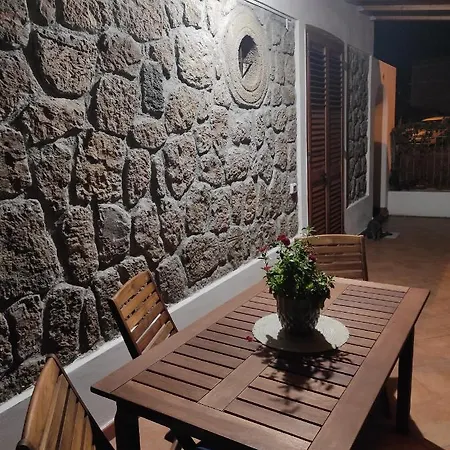 Mennulita Daire Lipari (Isola Lipari)